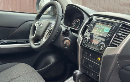 Mitsubishi L200 IV рестайлинг, 2021 год, 3 150 000 рублей, 10 фотография