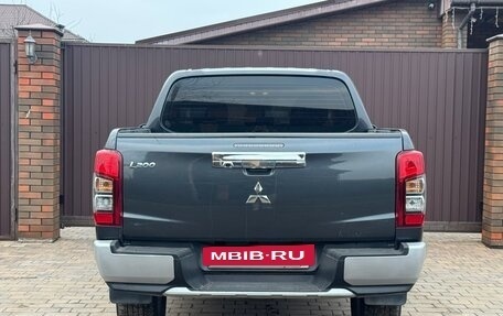 Mitsubishi L200 IV рестайлинг, 2021 год, 3 150 000 рублей, 4 фотография