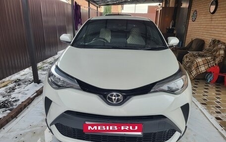 Toyota C-HR I рестайлинг, 2020 год, 1 850 000 рублей, 6 фотография