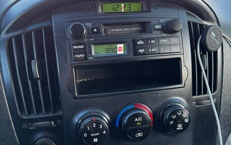 Hyundai Grand Starex Grand Starex I рестайлинг 2, 2008 год, 530 000 рублей, 16 фотография