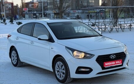 Hyundai Solaris II рестайлинг, 2018 год, 1 350 000 рублей, 1 фотография