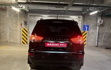 Mitsubishi Outlander III рестайлинг 3, 2011 год, 1 100 000 рублей, 2 фотография