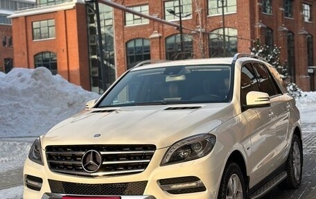 Mercedes-Benz M-Класс, 2012 год, 3 290 000 рублей, 1 фотография