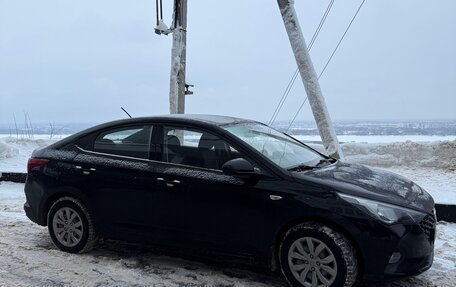 Hyundai Solaris II рестайлинг, 2020 год, 1 350 000 рублей, 1 фотография