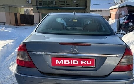 Mercedes-Benz E-Класс, 2008 год, 1 300 000 рублей, 6 фотография