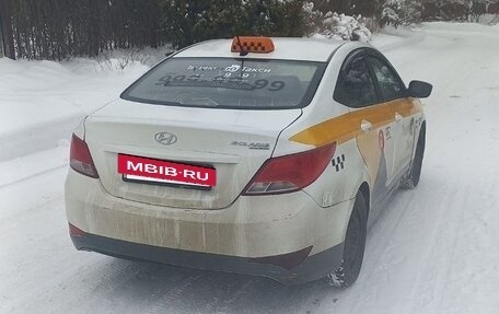 Hyundai Solaris II рестайлинг, 2016 год, 550 000 рублей, 4 фотография