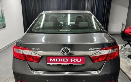 Toyota Camry, 2011 год, 1 650 000 рублей, 5 фотография