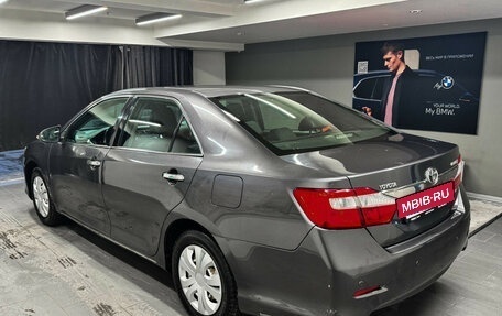 Toyota Camry, 2011 год, 1 650 000 рублей, 6 фотография