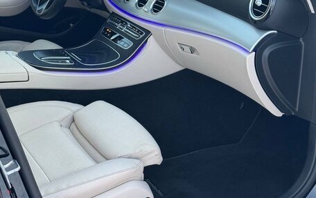 Mercedes-Benz E-Класс, 2020 год, 13 фотография