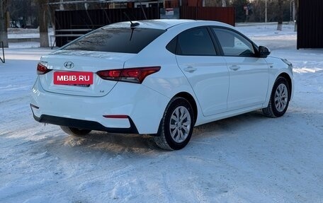 Hyundai Solaris II рестайлинг, 2018 год, 1 350 000 рублей, 3 фотография