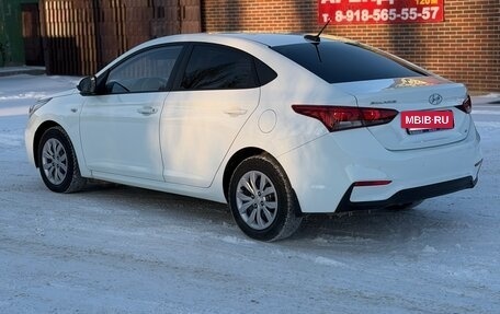 Hyundai Solaris II рестайлинг, 2018 год, 1 350 000 рублей, 5 фотография