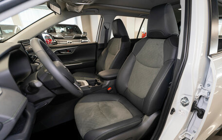 Toyota RAV4, 2025 год, 4 200 000 рублей, 9 фотография