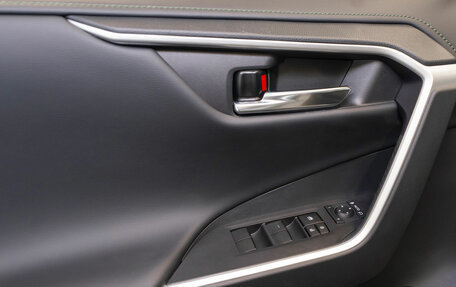 Toyota RAV4, 2025 год, 4 200 000 рублей, 15 фотография