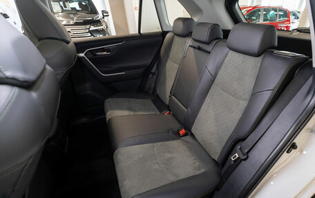 Toyota RAV4, 2025 год, 4 200 000 рублей, 13 фотография