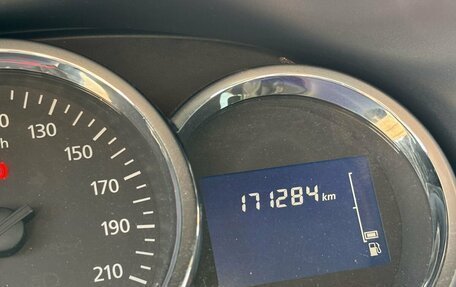 Renault Logan II, 2016 год, 780 000 рублей, 13 фотография