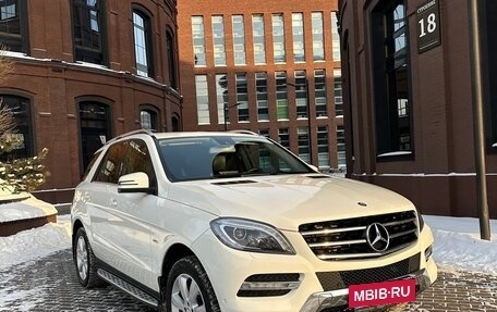 Mercedes-Benz M-Класс, 2012 год, 3 290 000 рублей, 3 фотография