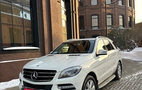 Mercedes-Benz M-Класс, 2012 год, 3 290 000 рублей, 4 фотография