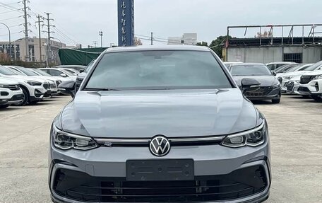 Volkswagen Golf VIII, 2023 год, 2 100 999 рублей, 2 фотография