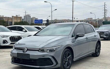 Volkswagen Golf VIII, 2023 год, 2 100 999 рублей, 3 фотография