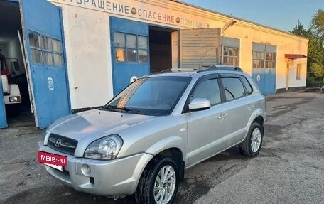 Hyundai Tucson III, 2004 год, 663 000 рублей, 5 фотография