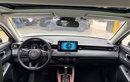 Honda Vezel, 2023 год, 2 190 999 рублей, 13 фотография