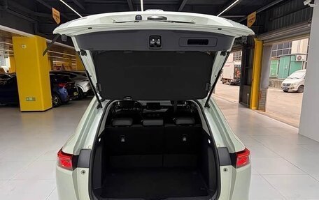 Honda Vezel, 2023 год, 2 190 999 рублей, 19 фотография