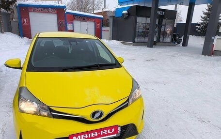Toyota Vitz, 2015 год, 1 160 000 рублей, 2 фотография