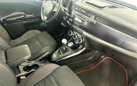 Alfa Romeo Giulietta, 2011 год, 850 000 рублей, 11 фотография