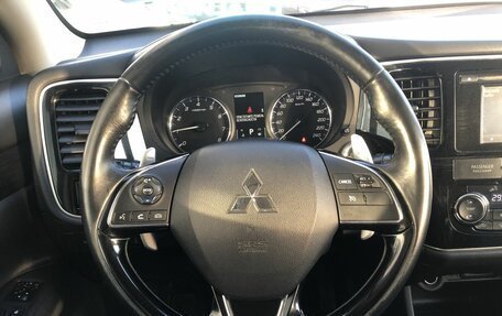 Mitsubishi Outlander III рестайлинг 3, 2015 год, 1 638 000 рублей, 12 фотография