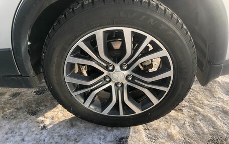 Mitsubishi Outlander III рестайлинг 3, 2015 год, 1 638 000 рублей, 15 фотография