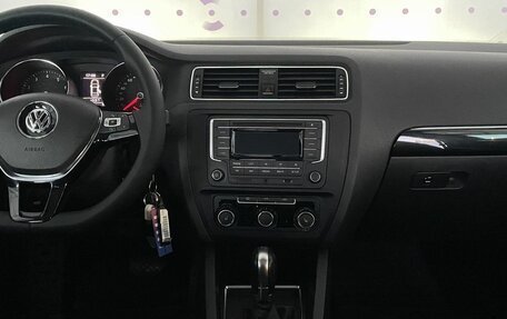 Volkswagen Jetta VI, 2017 год, 1 450 000 рублей, 16 фотография