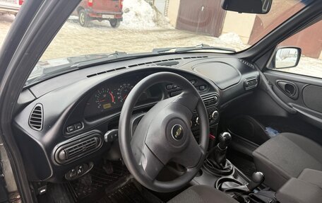 Chevrolet Niva I рестайлинг, 2016 год, 890 000 рублей, 6 фотография