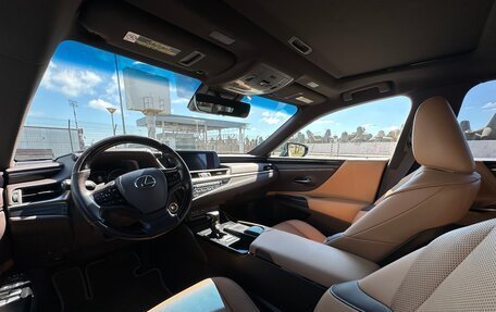 Lexus ES VII, 2020 год, 2 950 000 рублей, 18 фотография