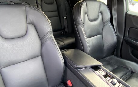 Volvo V60 Cross Country II, 2019 год, 3 600 000 рублей, 21 фотография