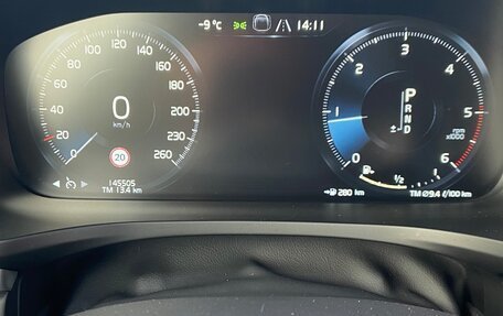 Volvo V60 Cross Country II, 2019 год, 3 600 000 рублей, 29 фотография