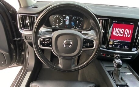 Volvo V60 Cross Country II, 2019 год, 3 600 000 рублей, 24 фотография