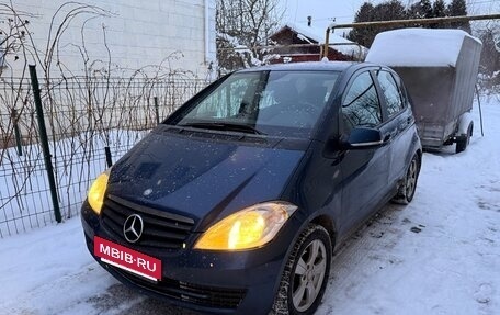 Mercedes-Benz A-Класс, 2012 год, 750 000 рублей, 2 фотография