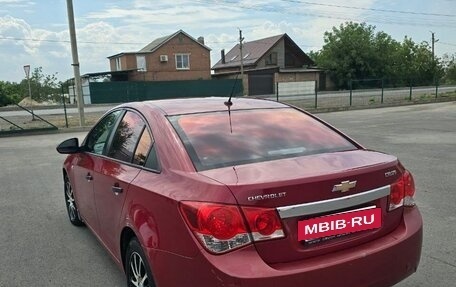Chevrolet Cruze II, 2010 год, 660 000 рублей, 6 фотография