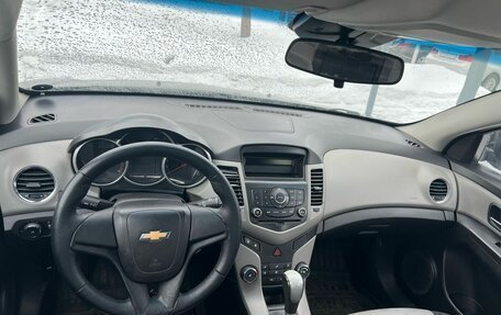 Chevrolet Cruze II, 2011 год, 699 000 рублей, 5 фотография