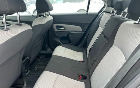 Chevrolet Cruze II, 2011 год, 699 000 рублей, 7 фотография