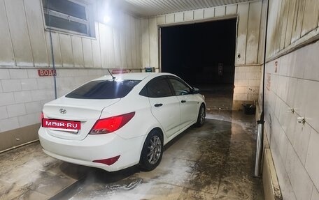 Hyundai Solaris II рестайлинг, 2014 год, 600 000 рублей, 5 фотография