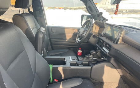 Toyota Land Cruiser Prado, 2024 год, 10 300 000 рублей, 9 фотография