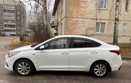 Hyundai Solaris II рестайлинг, 2019 год, 799 999 рублей, 5 фотография