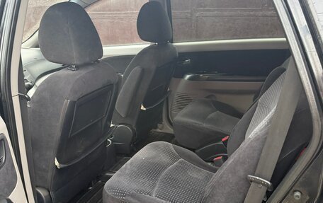 Mitsubishi Grandis, 2005 год, 570 000 рублей, 5 фотография