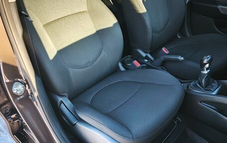 KIA Rio III рестайлинг, 2016 год, 1 060 000 рублей, 33 фотография