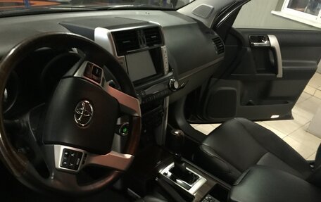 Toyota Land Cruiser Prado 150 рестайлинг 2, 2012 год, 2 200 000 рублей, 7 фотография