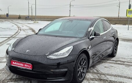Tesla Model 3 I, 2018 год, 2 300 000 рублей, 1 фотография