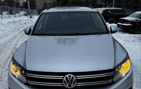 Volkswagen Tiguan I, 2012 год, 870 000 рублей, 1 фотография