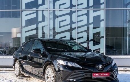 Toyota Camry, 2018 год, 2 310 000 рублей, 1 фотография