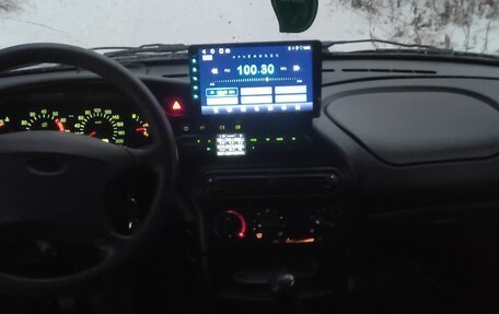 Chevrolet Niva I рестайлинг, 2003 год, 450 000 рублей, 10 фотография